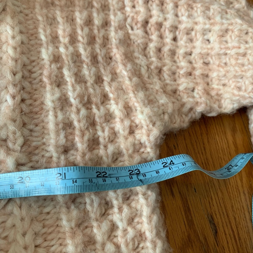 AE sweater - Picture 7 of 7